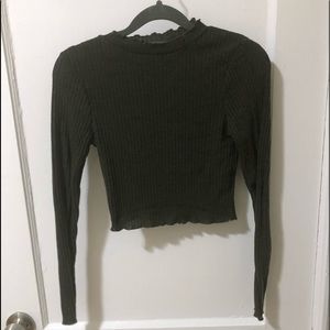 long sleeve lettuce crop top